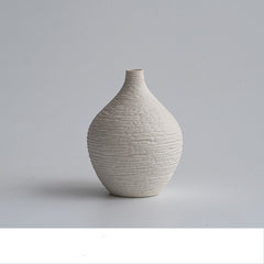 Damon Modern Style Small Japanese Vase