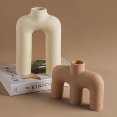 Living Room Table Simple Decoration