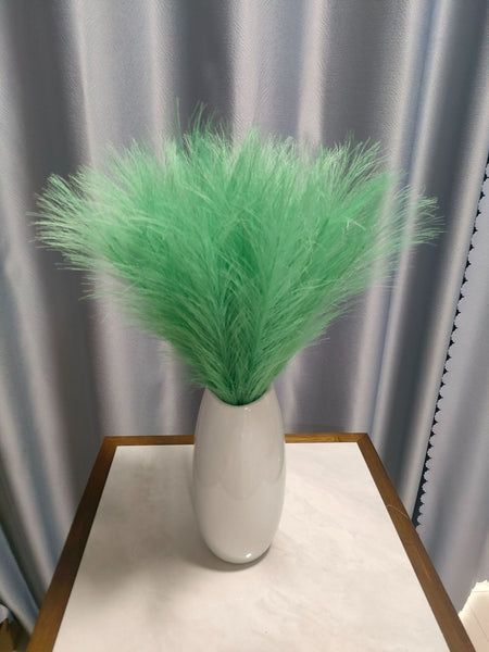 Cross-border Amazon Simulation Reed Pampas Grass